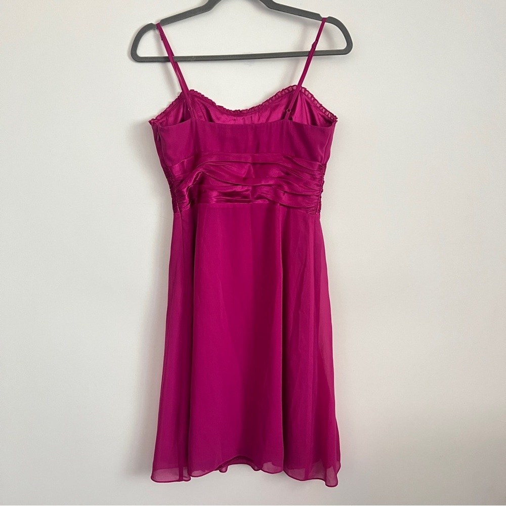 Democracy Fuchsia Chiffon Pleated Cocktail Dress Empire Waist Party Dress Size 6 - Picture 5 of 11